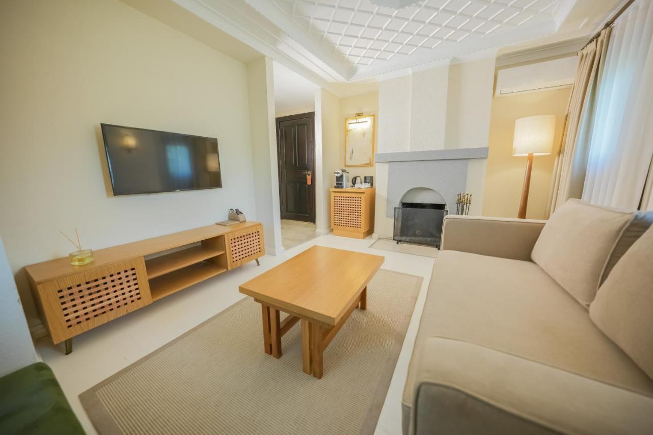 Nuup Hotel มาร์มาริส ภายนอก รูปภาพ