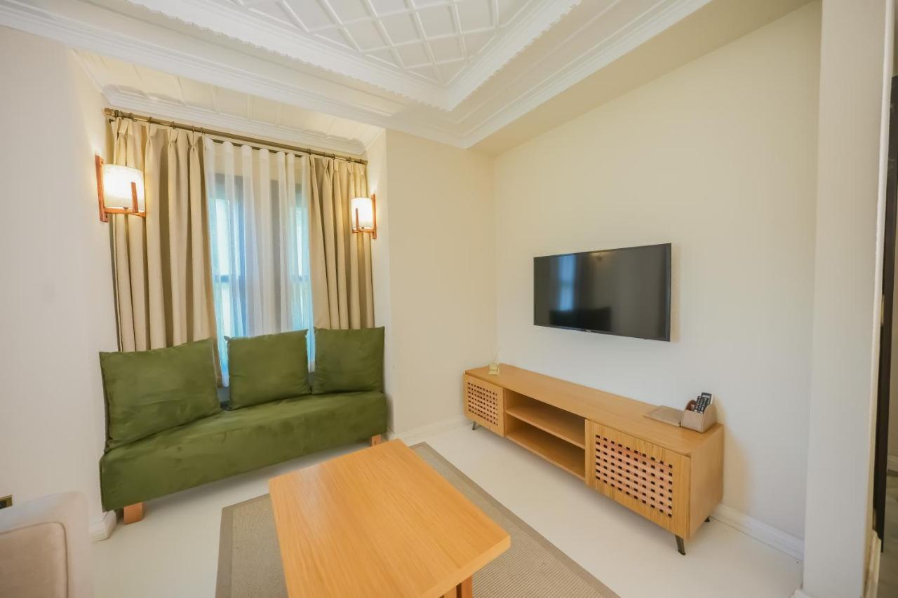 Nuup Hotel มาร์มาริส ภายนอก รูปภาพ